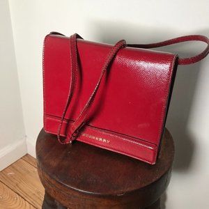 SUPER CUTE LIPSTICK RED BURBERRY BAG